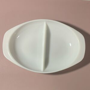 Pyrex 1083 1.5 QT Oval White Casserole Divided Dish Made in USA